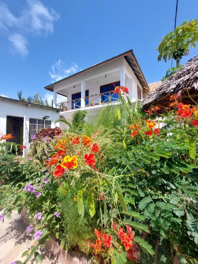 Karibu House Bed & Breakfast Paje Exterior foto