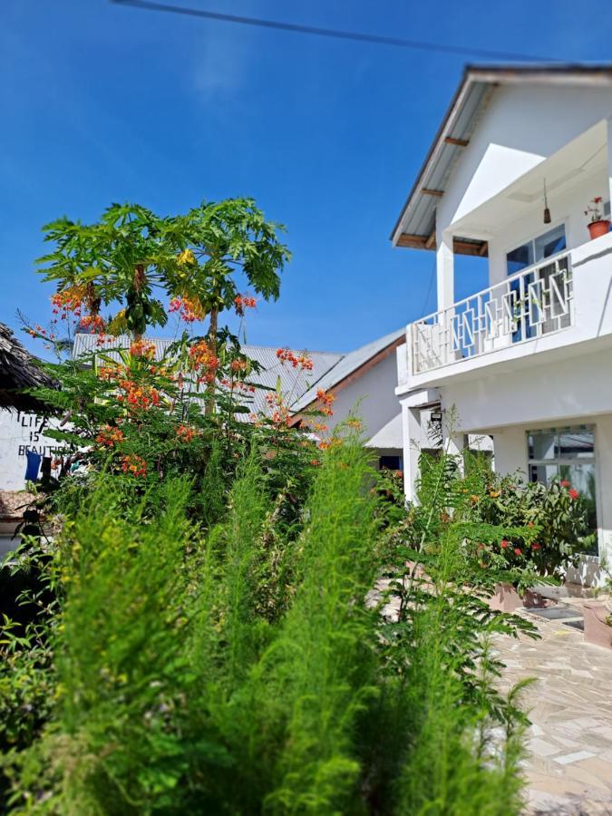 Karibu House Bed & Breakfast Paje Exterior foto